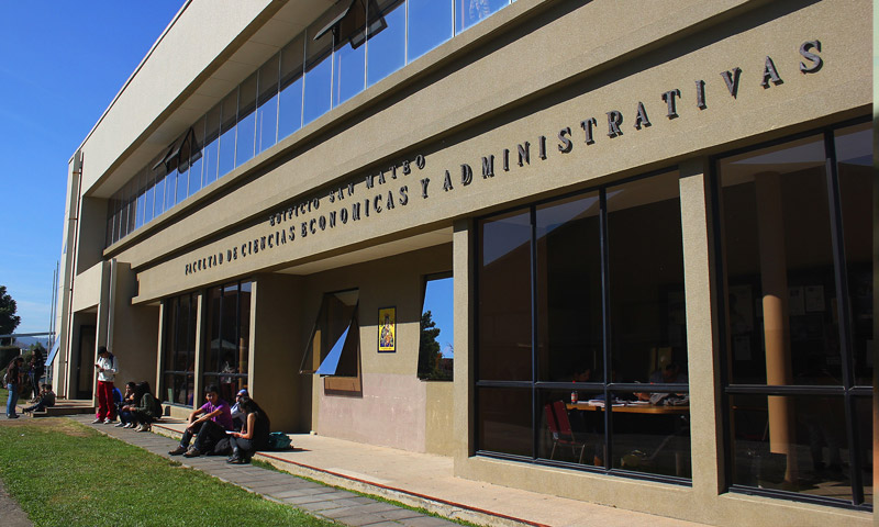 FACEA desarrolla modelo de emprendimiento para estudiantes UCSC - UCSC